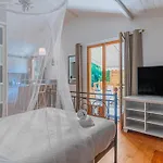 La Maisonnette En Bois Saumos