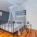 La Maisonnette En Bois Saumos