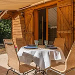 La Maisonnette En Bois Saumos