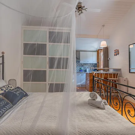 La Maisonnette En Bois