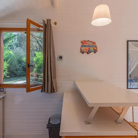 Апартаменты La Maisonnette En Bois *