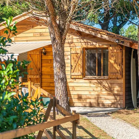 Apartament La Maisonnette En Bois *