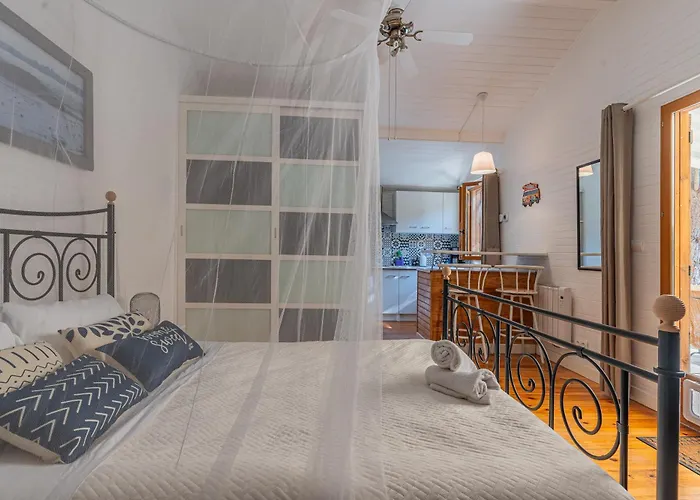 La Maisonnette En Bois